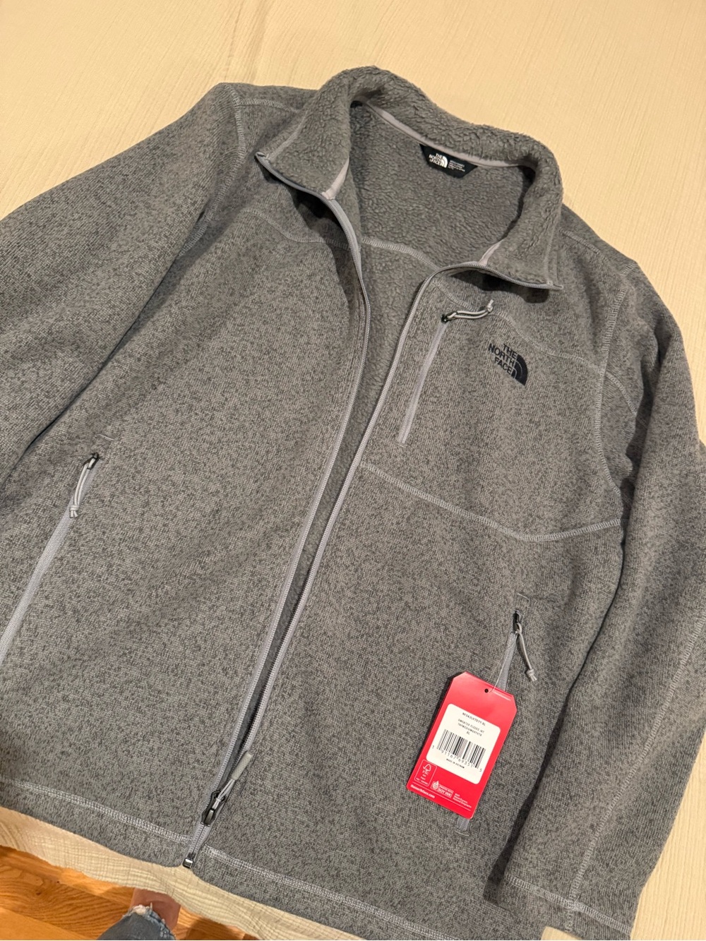 The North Face Men’s Gray Full-Zip Lightweight Fleece Jacket